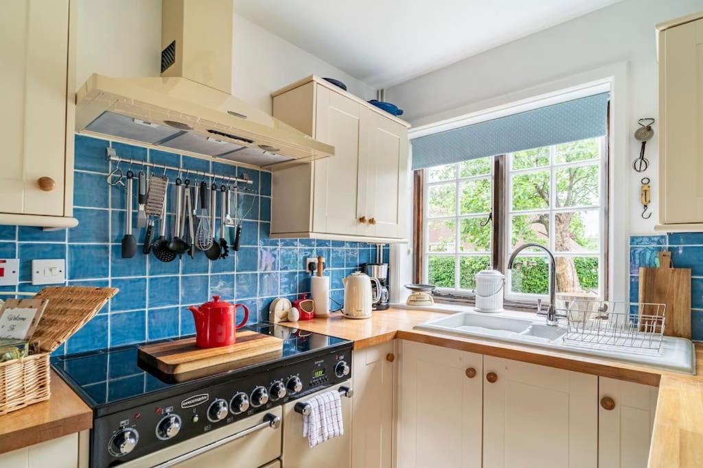 Cedra Cottage - Vintage Country Hideaway Axminster Exterior photo